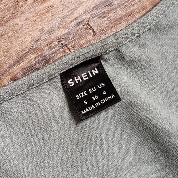 NWOT Shein Sage Green Cutout Romper Size Small - Picture 3 of 6